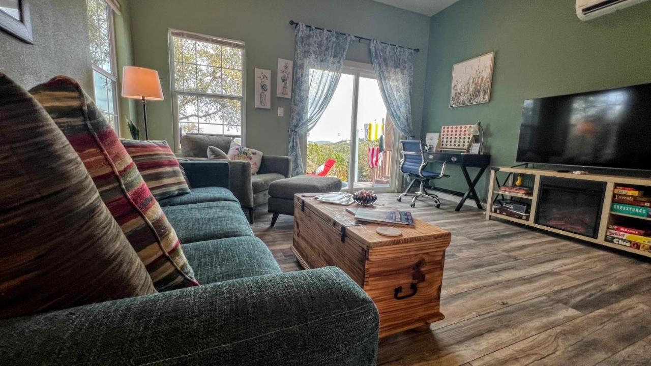 Hill Country Highland'S Bluebonnet Cottage Marble Falls Eksteriør bilde