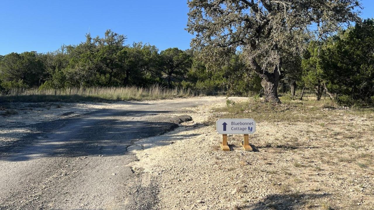 Hill Country Highland'S Bluebonnet Cottage Marble Falls Eksteriør bilde